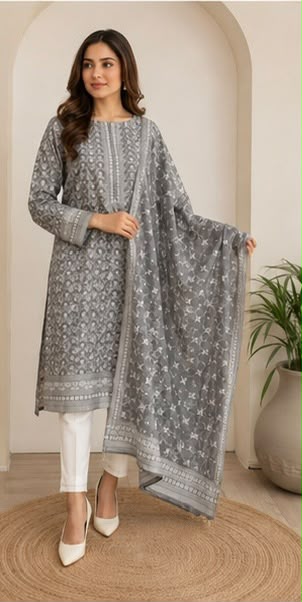 Five Star Brand Lawn premium Stuff & Quality Top Trending Design